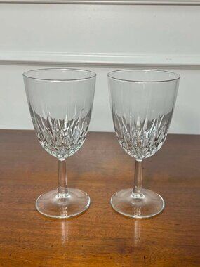 Cristal d'Arques-Durand Diamant lead crystal wine glass pair